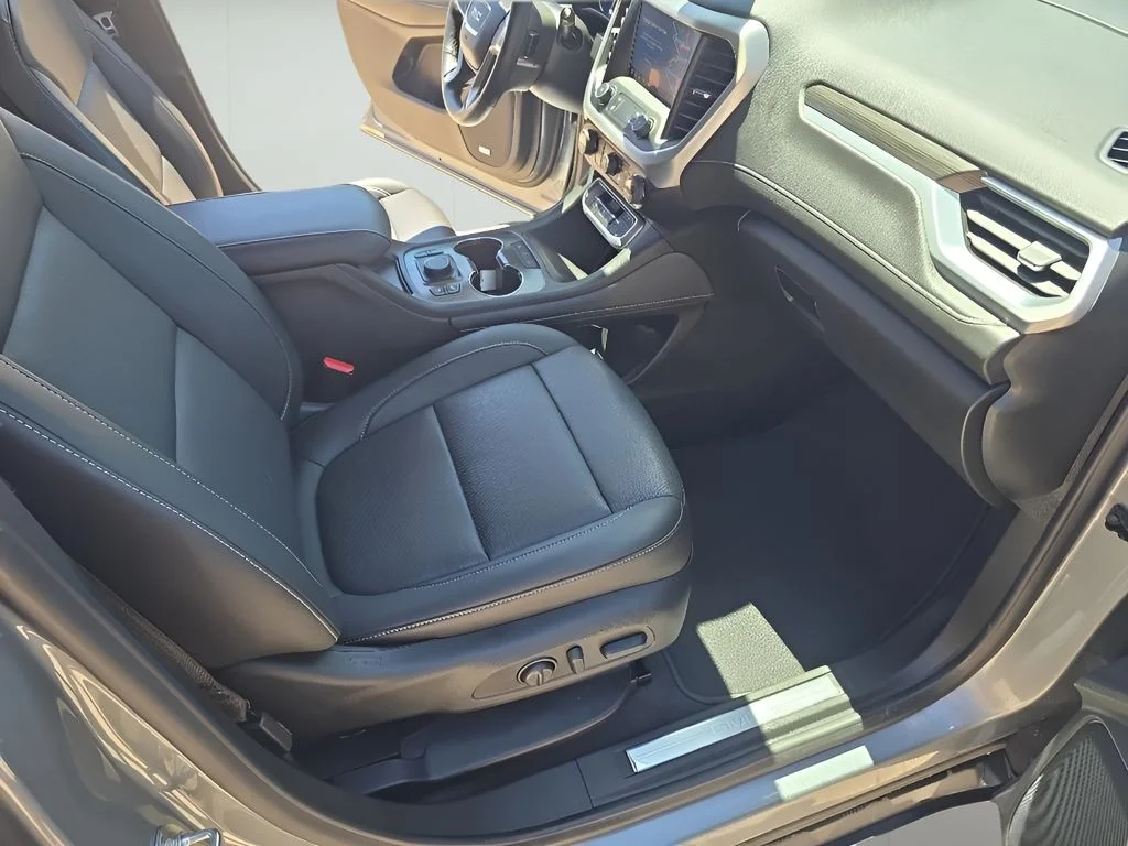 Used 2023 Gray GMC SLT image 36