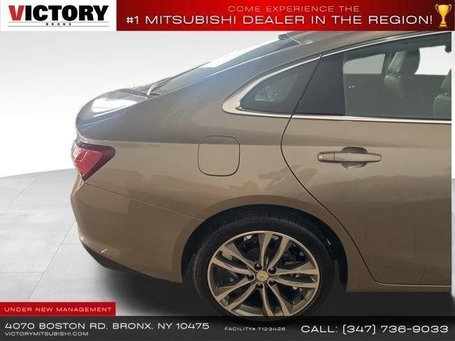 Used 2022 Gray Chevrolet LT image 10