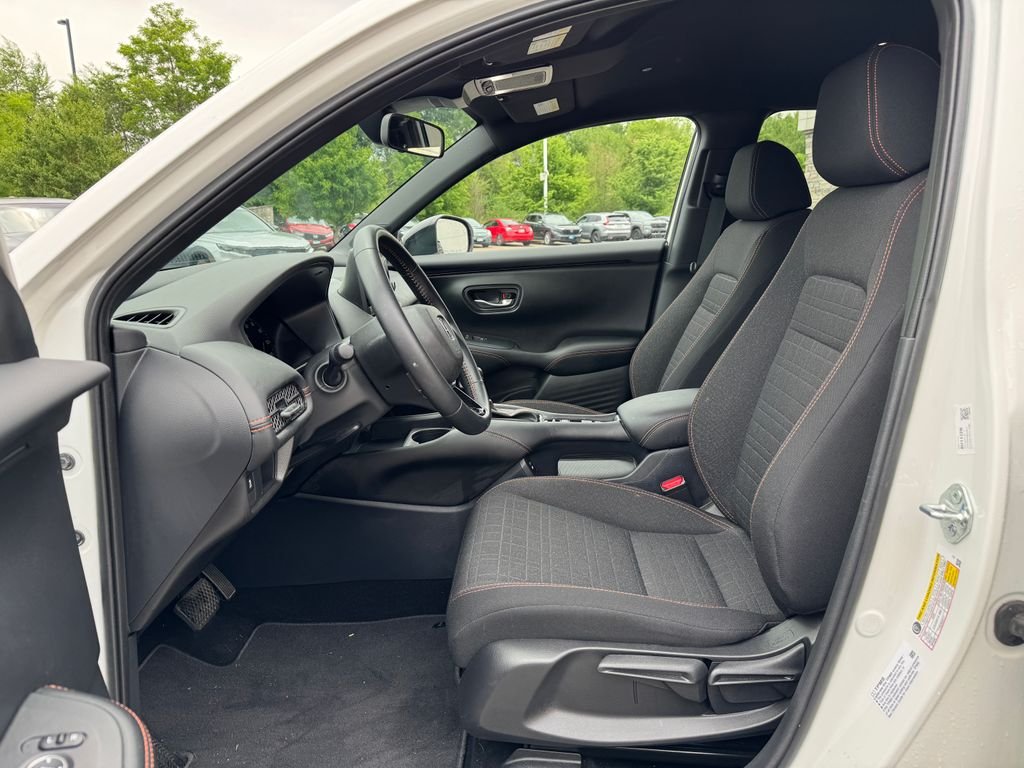 2025 Honda HR-V Sport - Photo 24