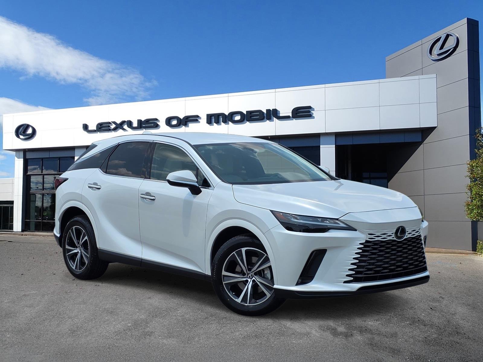 Used 2023 White Pearl Lexus 350 image 1