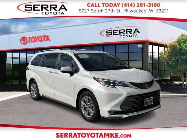 2023 Toyota Sienna Platinum
