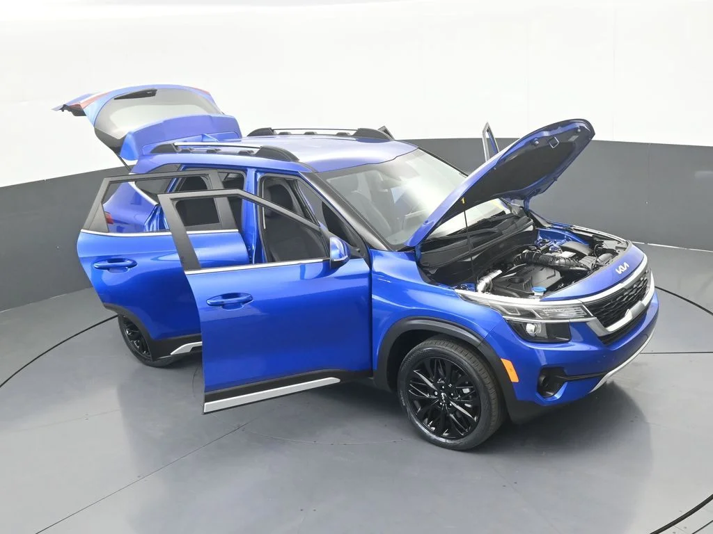 Used 2022 Neptune Blue Kia Nightfall image 68