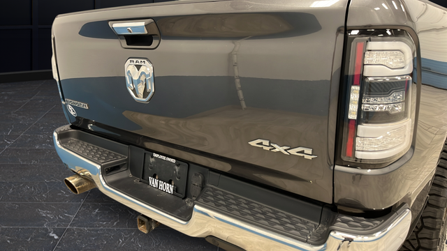 Used 2019 Granite Crystal Metallic Clearcoat Ram Big Horn/Lone Star image 36