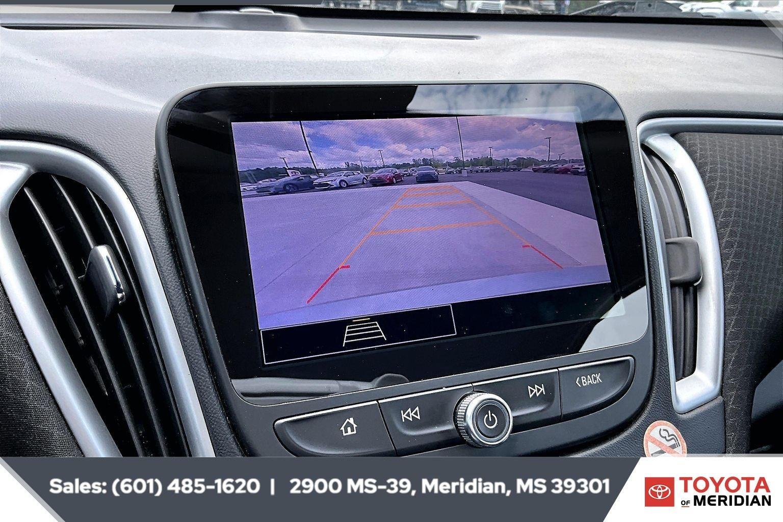 Used 2024 Sterling Gray Metallic Chevrolet LT image 15