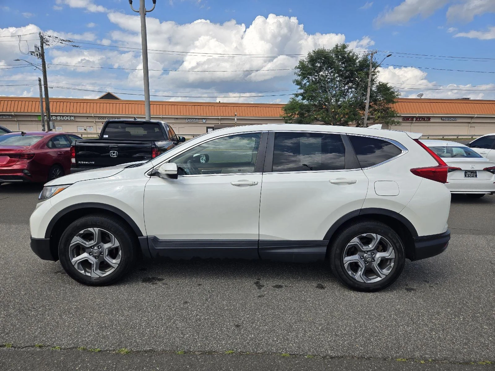 Used 2018 White Diamond Pearl Honda EX-L image 4