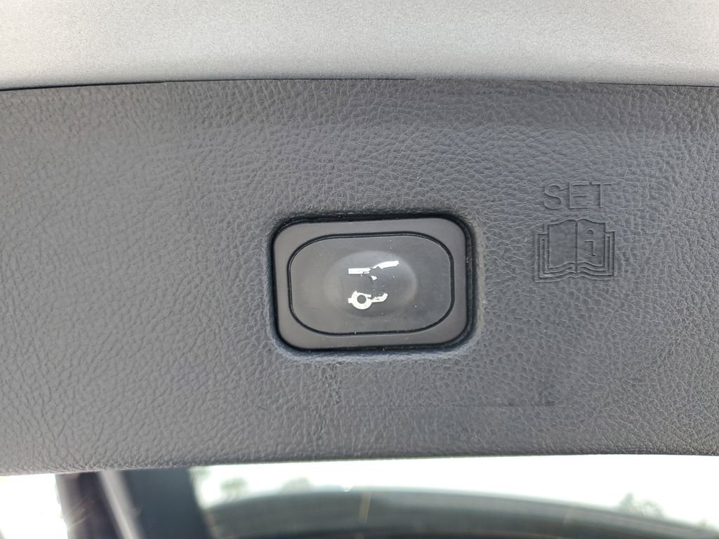 2024 Ford Edge Titanium - Photo 11