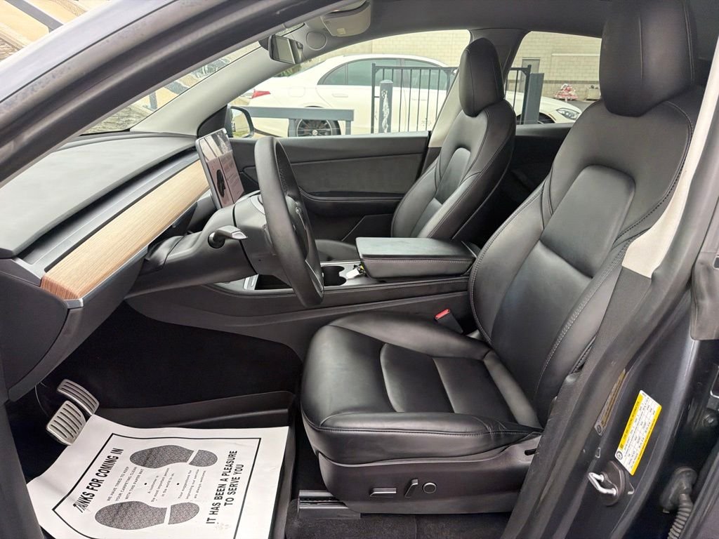 Used 2022 Gray Tesla Performance image 10