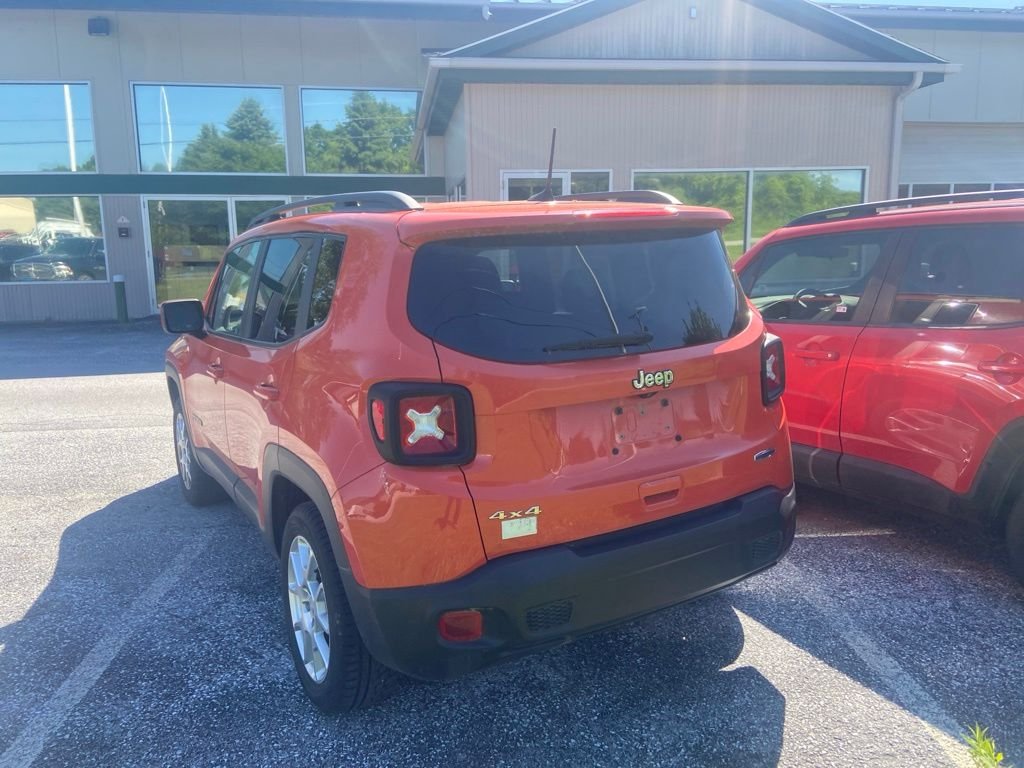 Used 2019 Omaha Orange Clearcoat Jeep Latitude image 4