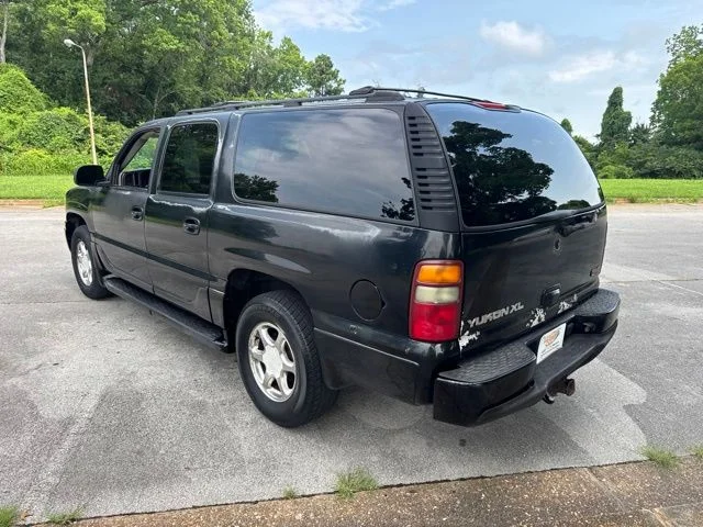Used 2002 Black GMC Denali image 5