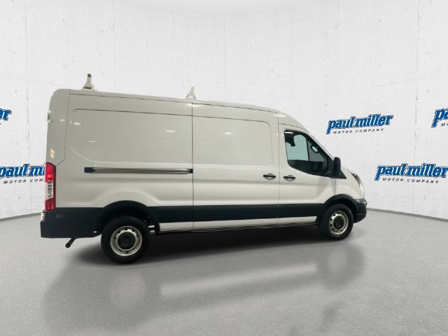 Used 2020 Oxford White Ford Base image 12