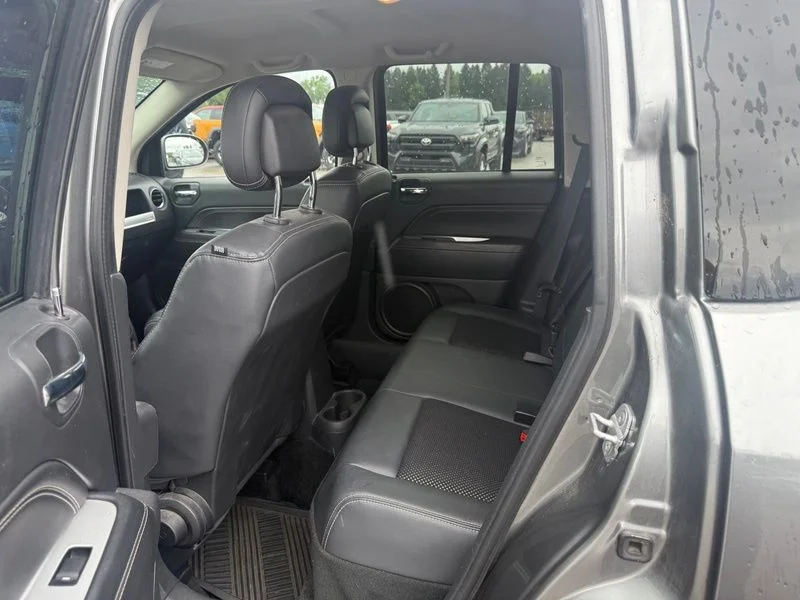 Used 2014 Gray Jeep Latitude image 4