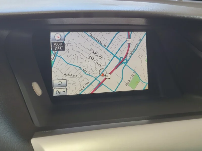 Used 2010 Blue LEXUS FWD 4DR image 21