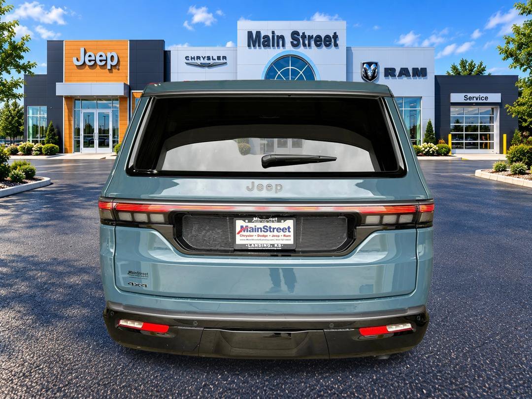New 2026 Steel Blue Exterior Paint Jeep Limited Reserve image 4