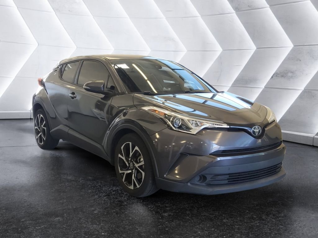 Used 2019 Gray Toyota XLE image 1