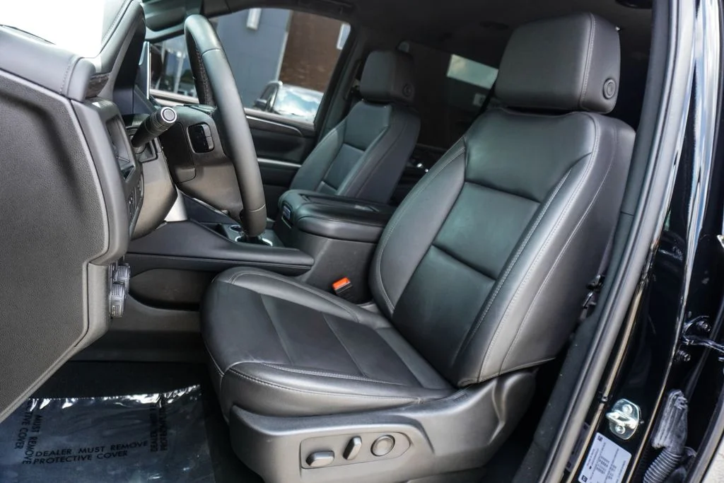 Used 2024 Black Chevrolet Z71 image 6