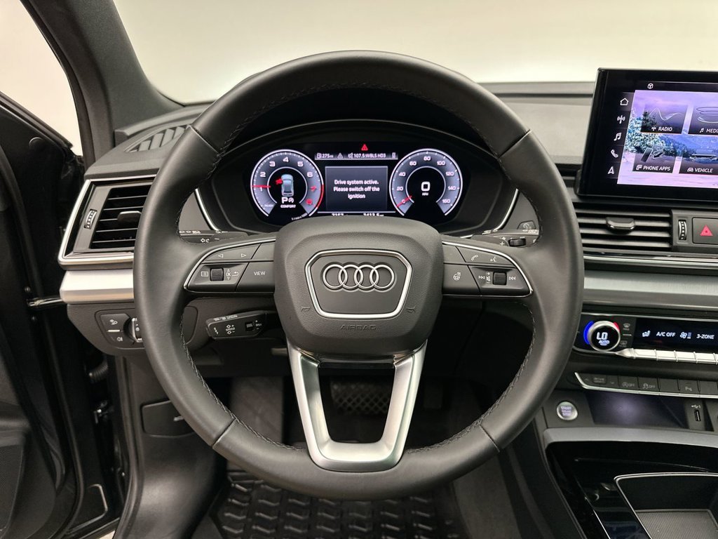 Used 2025 Daytona Gray Pearl Effect Audi 45 S line Premium image 29