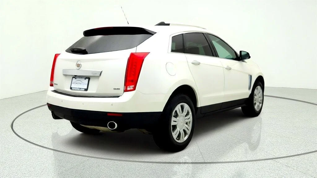 Used 2016 Platinum Ice Tricoat Cadillac FWD 4dr Luxury Collection w/ Nav & Driver Awareness Pkg image 5