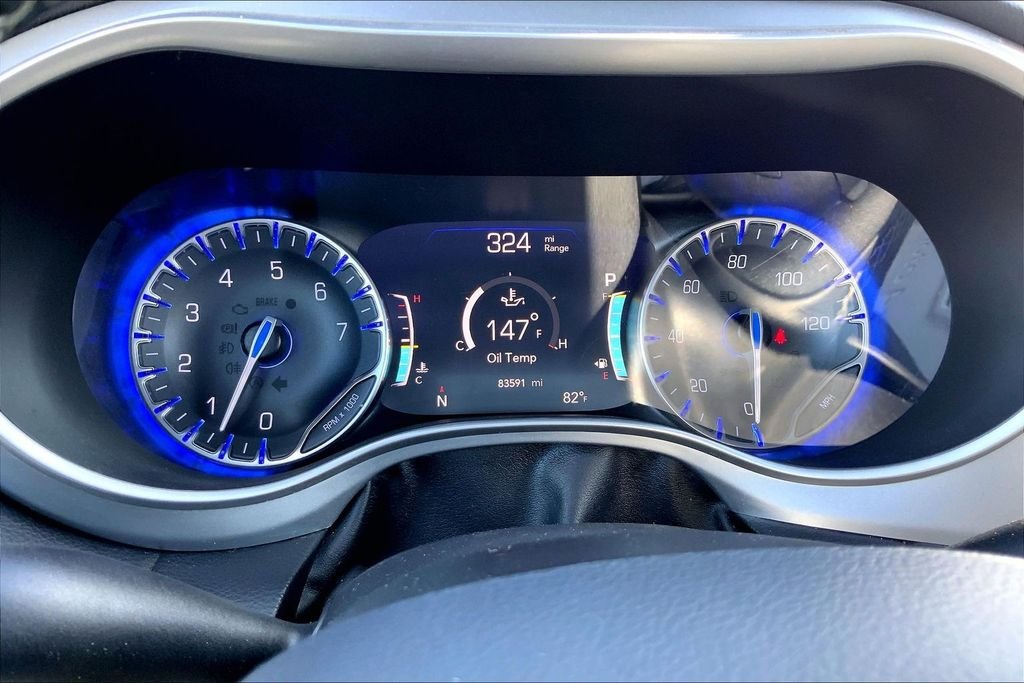 Used 2020 Luxury White Pearlcoat Chrysler Touring L Plus image 20