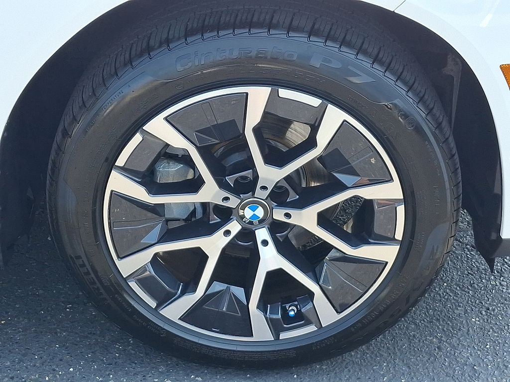 Certified Used 2026 Alpine White BMW 30 xDrive image 8