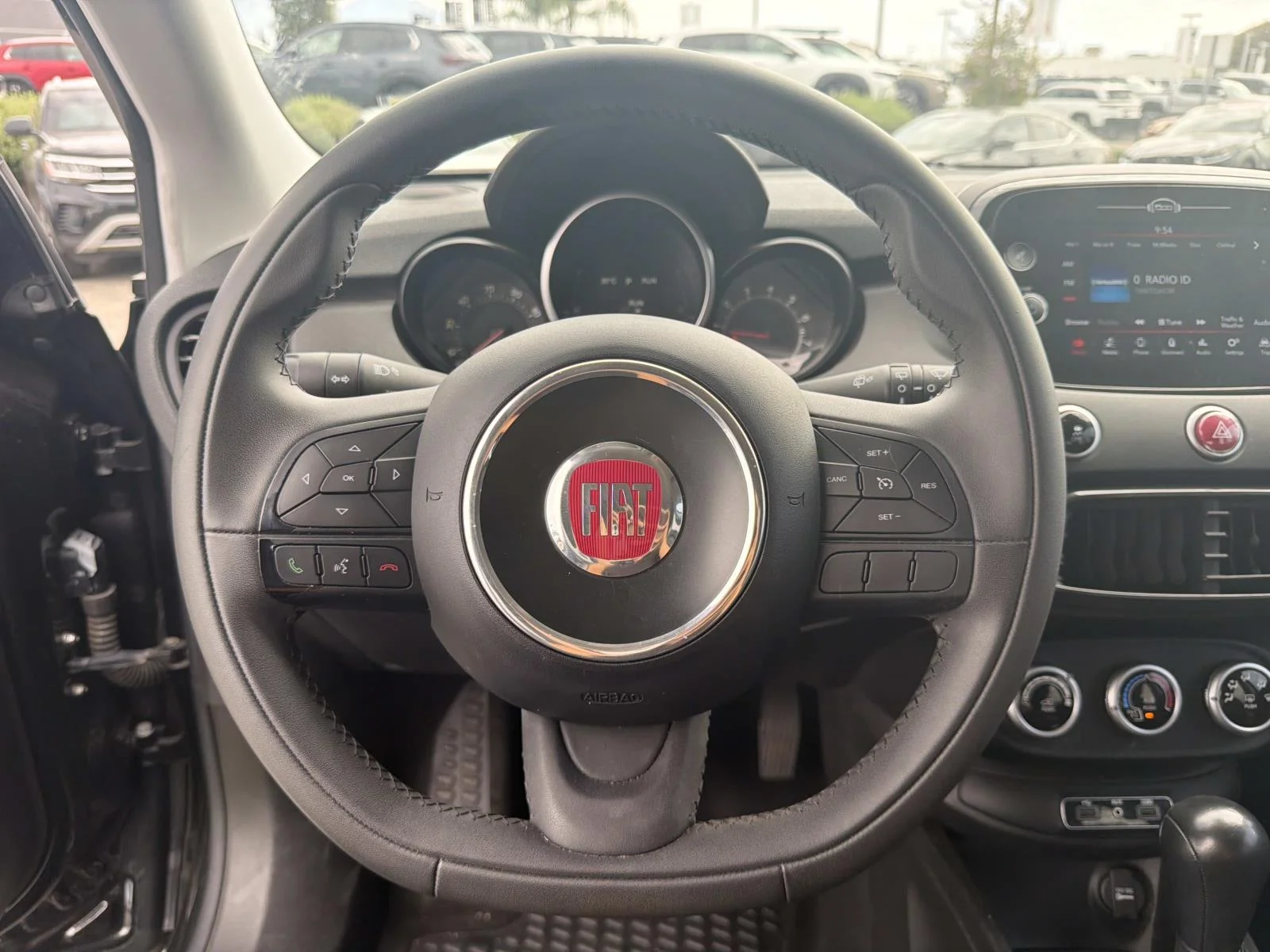 Used 2018 NERO CINEMA (BL FIAT Urbana Edition FWD image 8