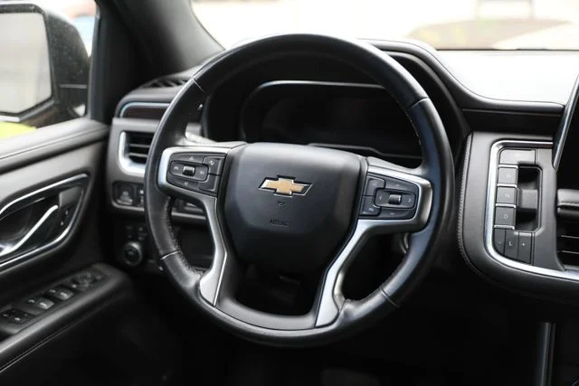 Used 2022 Black Chevrolet LT image 3