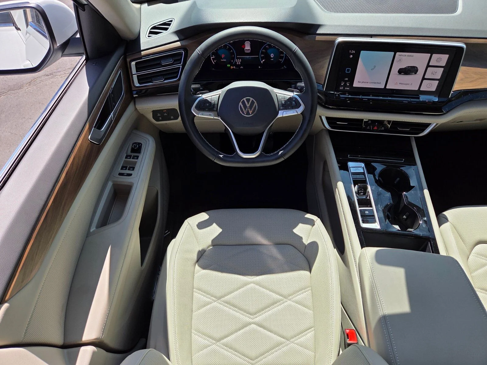 New 2026 White Volkswagen 2.0T SE w/Technology image 9