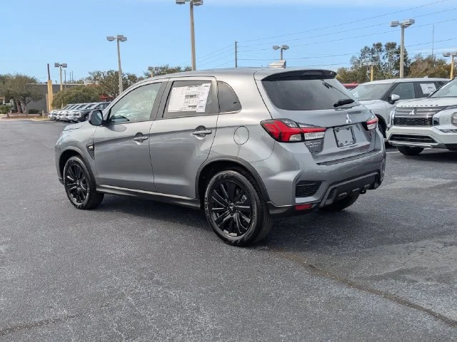 New 2027 Gray Mitsubishi 2.0 LE image 8