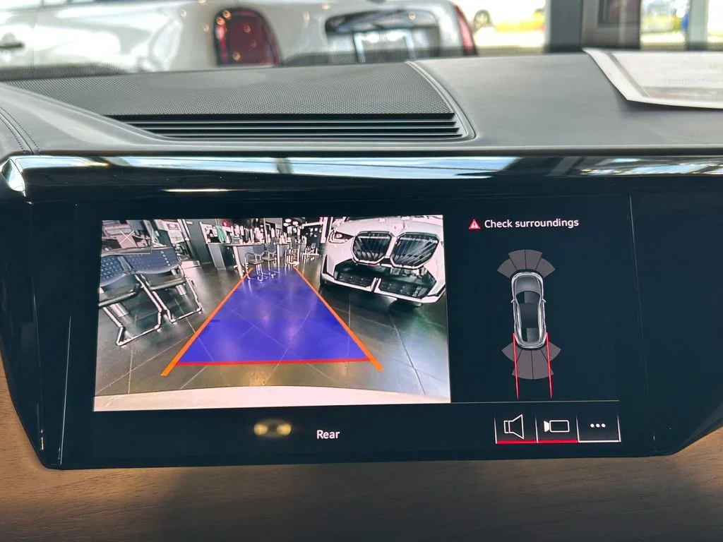 2023 Audi e-tron GT Premium Plus - Photo 23