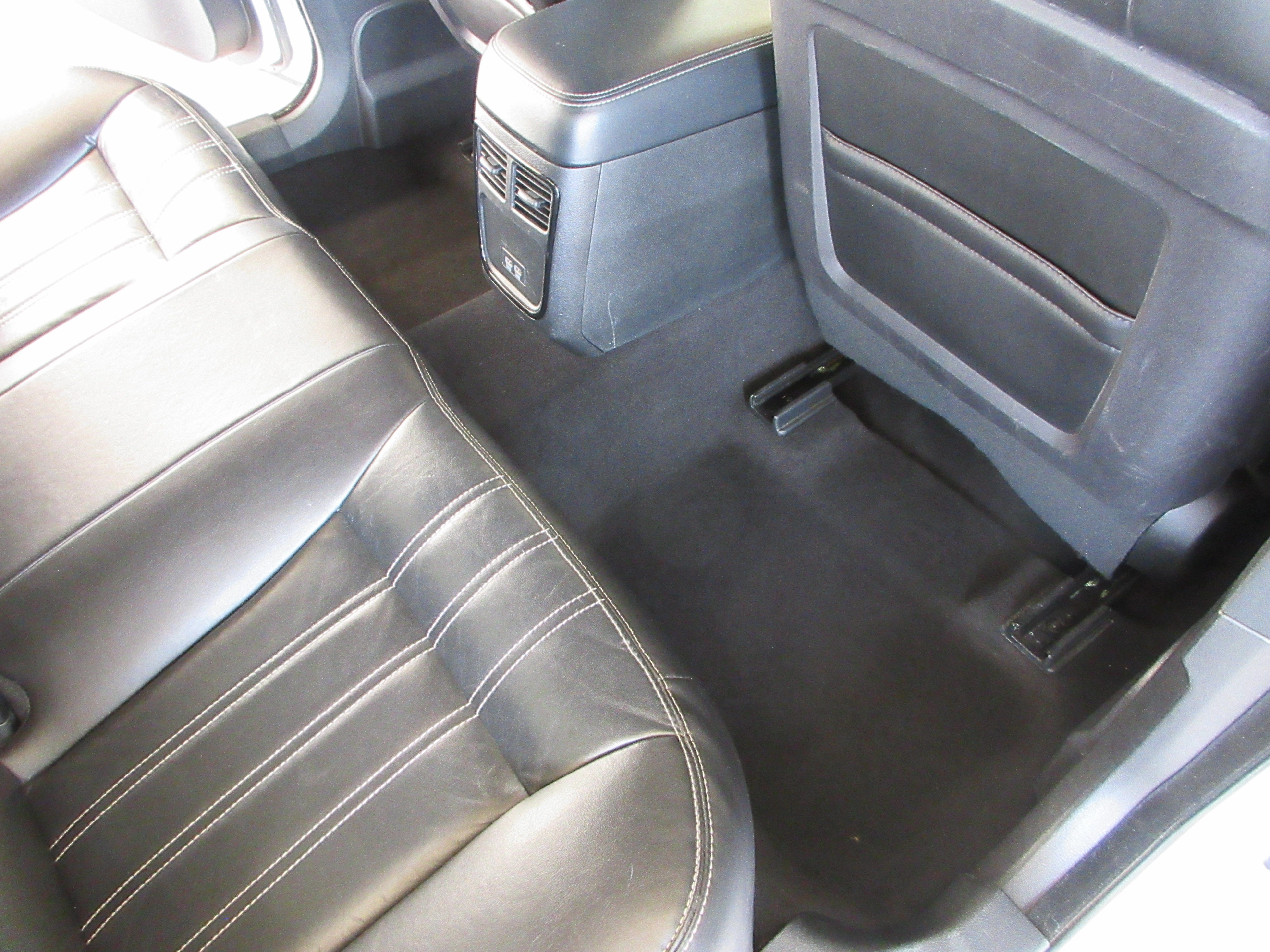 Used 2022 Bright White Clearcoat Chrysler S image 20