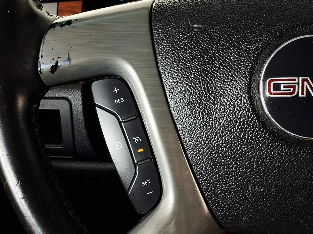 Used 2008 SONOMA RED METALLIC GMC SLT image 19