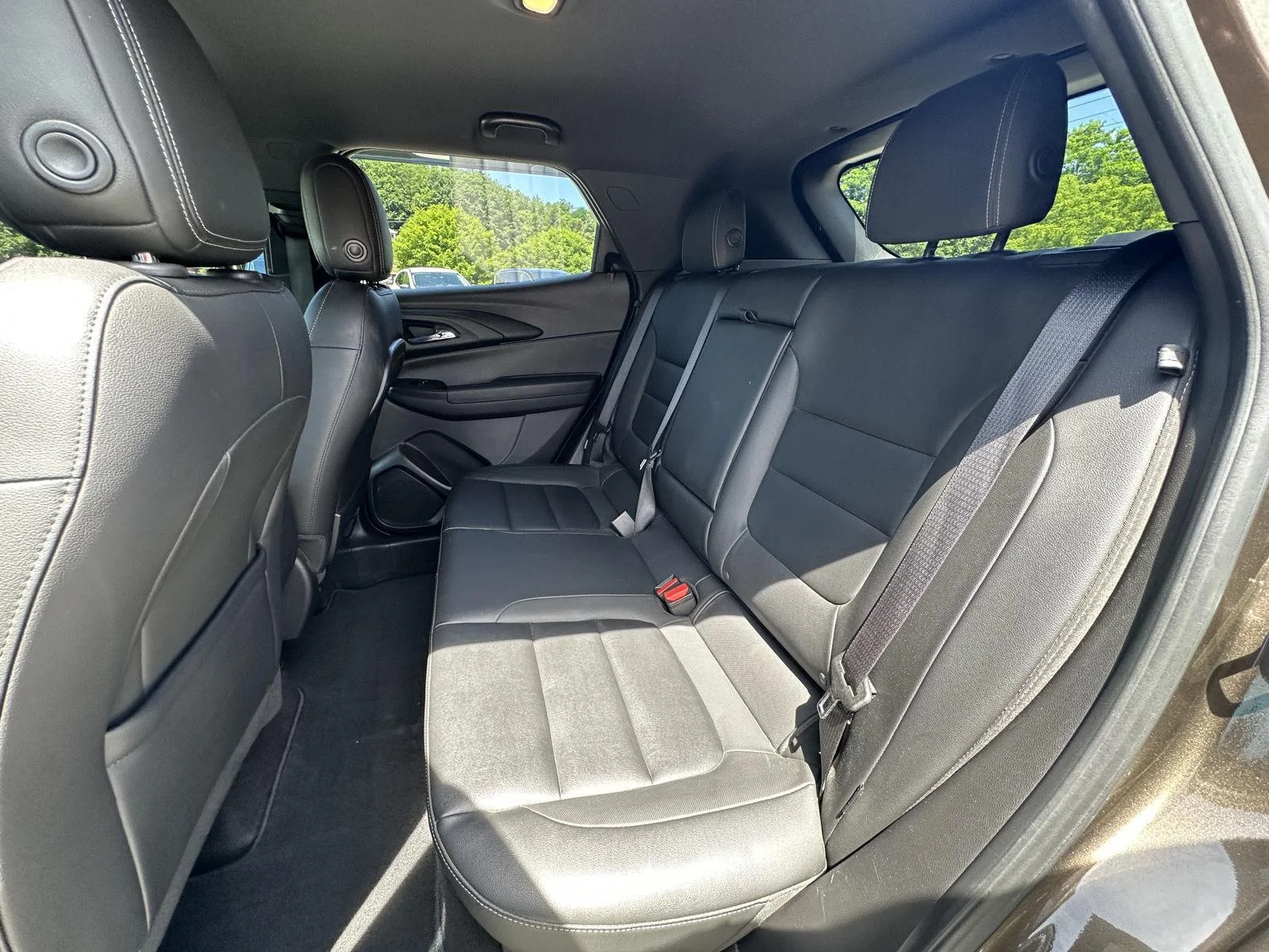 Used 2021 Zeus Bronze Metallic Chevrolet ACTIV image 11