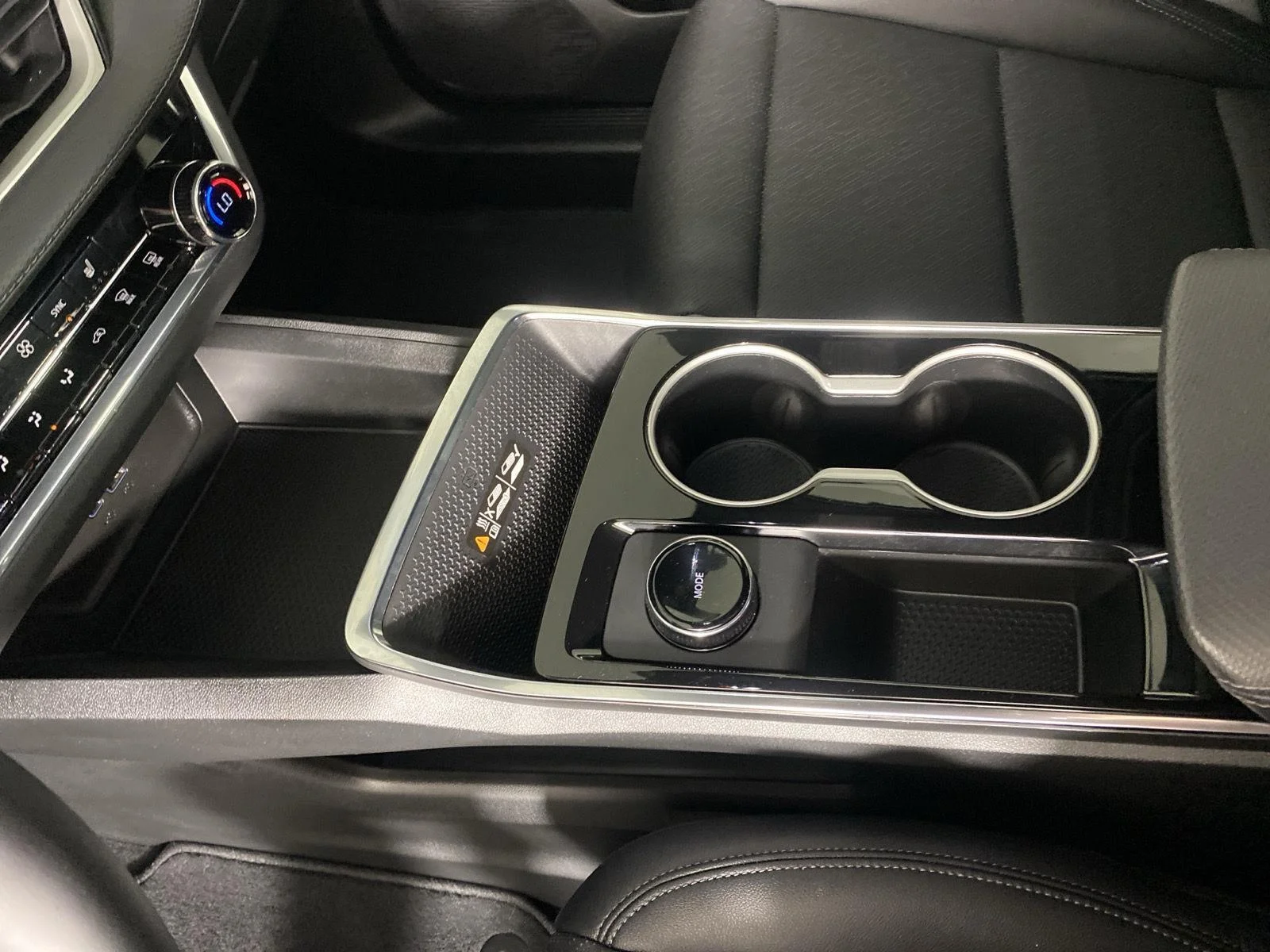 New 2026 Mosaic Black Metallic Chevrolet LT image 22