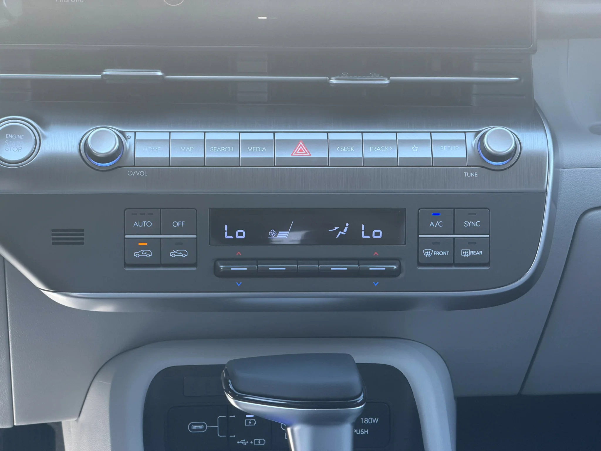 New 2027 Atlas White Hyundai SEL Sport image 17