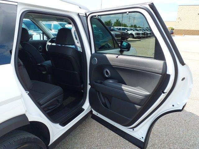 New 2027 White Pearl Hyundai SEL image 32
