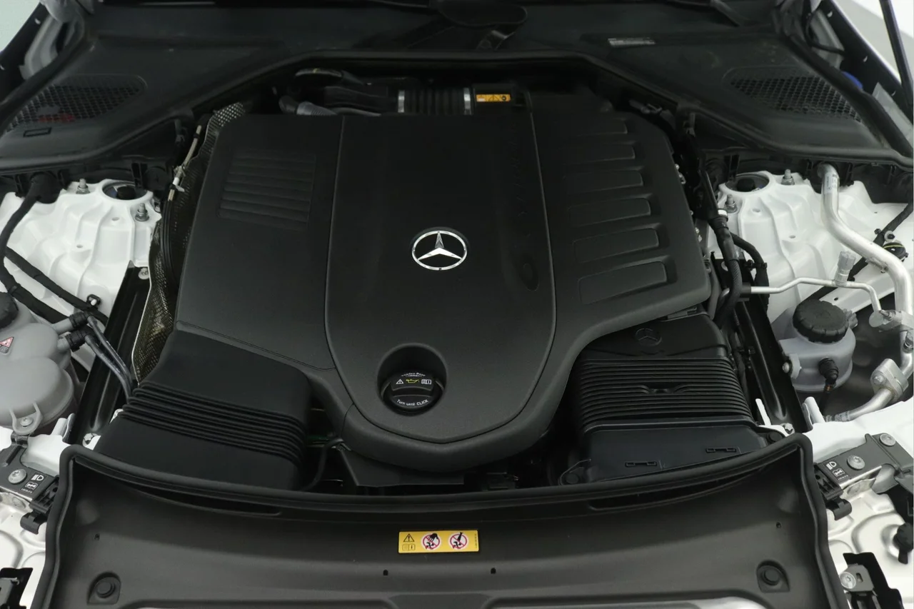 New 2026 Polar White Mercedes-Benz E 450 4MATIC® Sedan 4MATIC® image 10