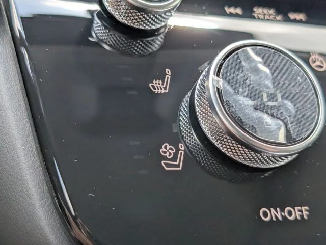 New 2027 GRAPHITE SHADOW INFINITI LUXE image 15