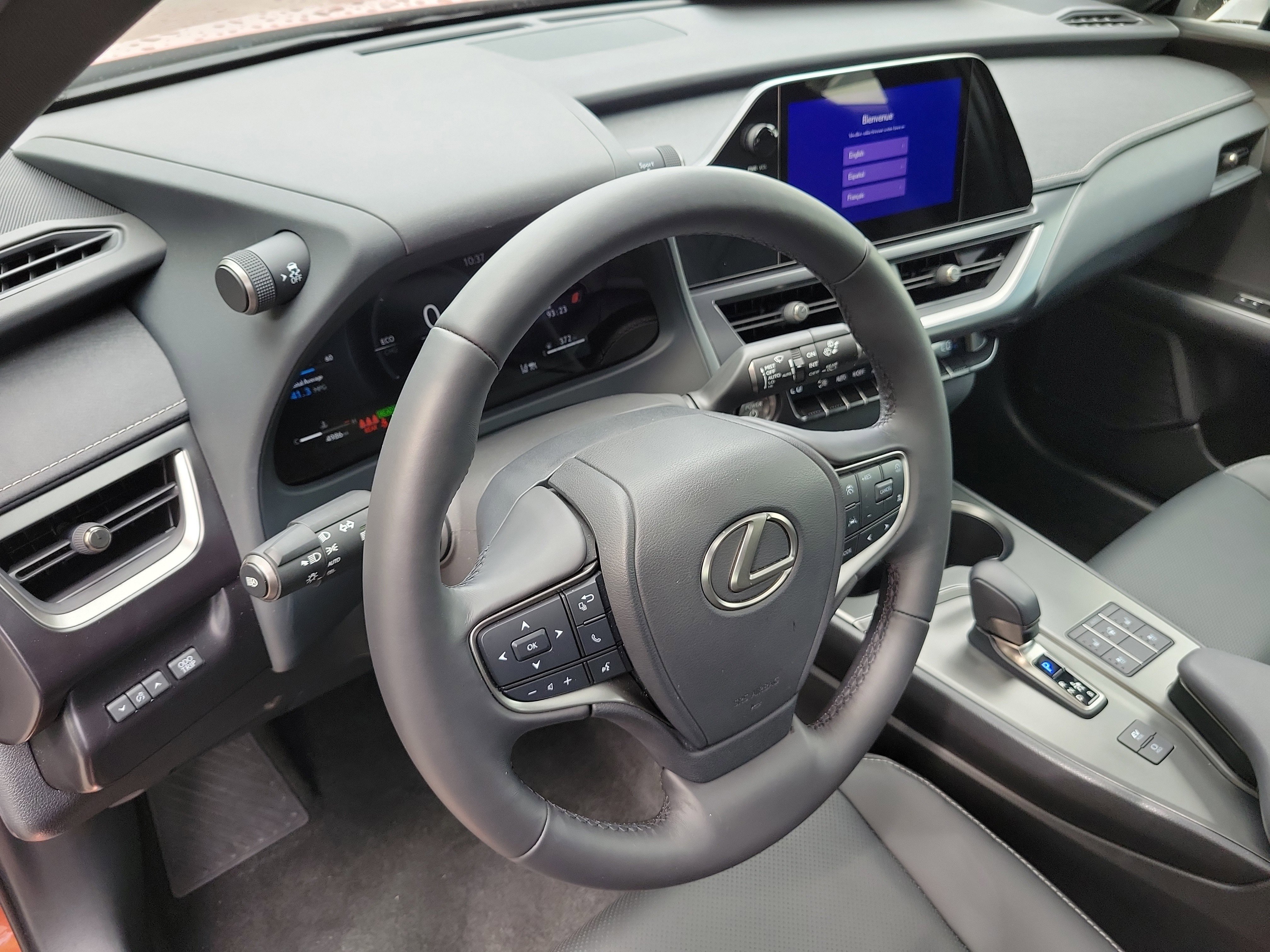 2025 Lexus UX Hybrid 300h F Sport Design - Photo 24