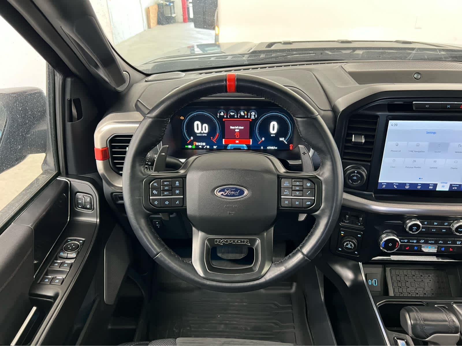 2023 Ford F-150 Raptor - Photo 29