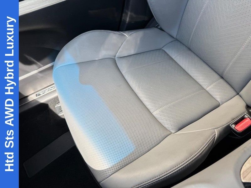 Used 2021 Titanium Toyota XLE image 26