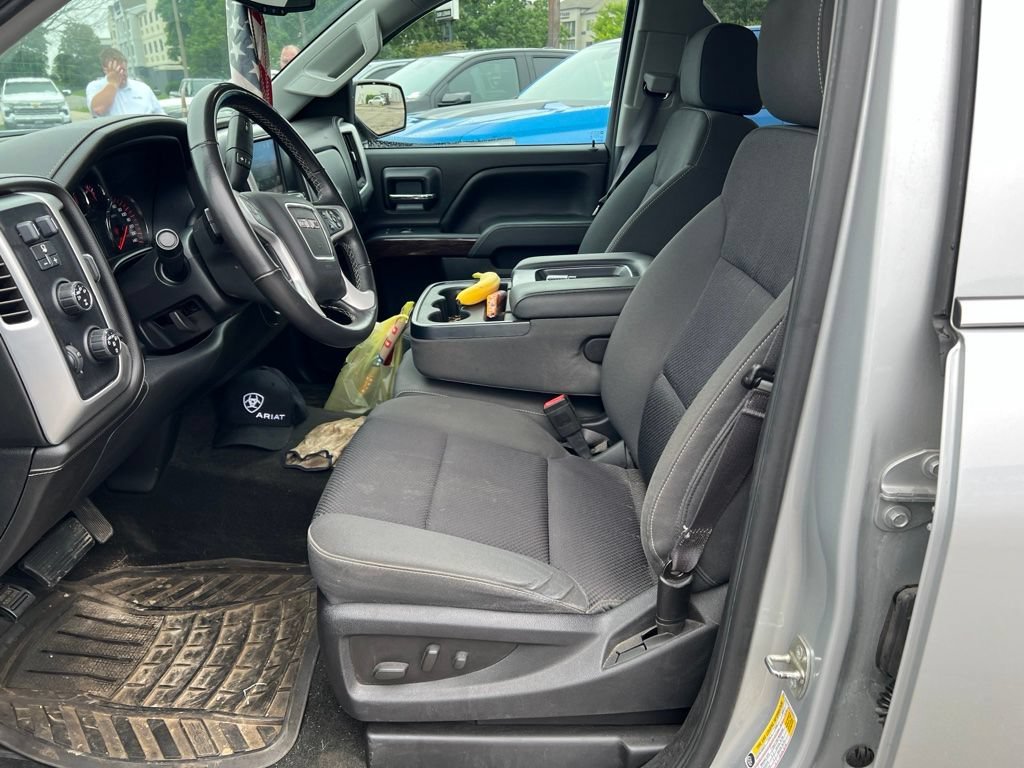 Used 2015 QUICKSILVER METALLIC GMC SLE image 2