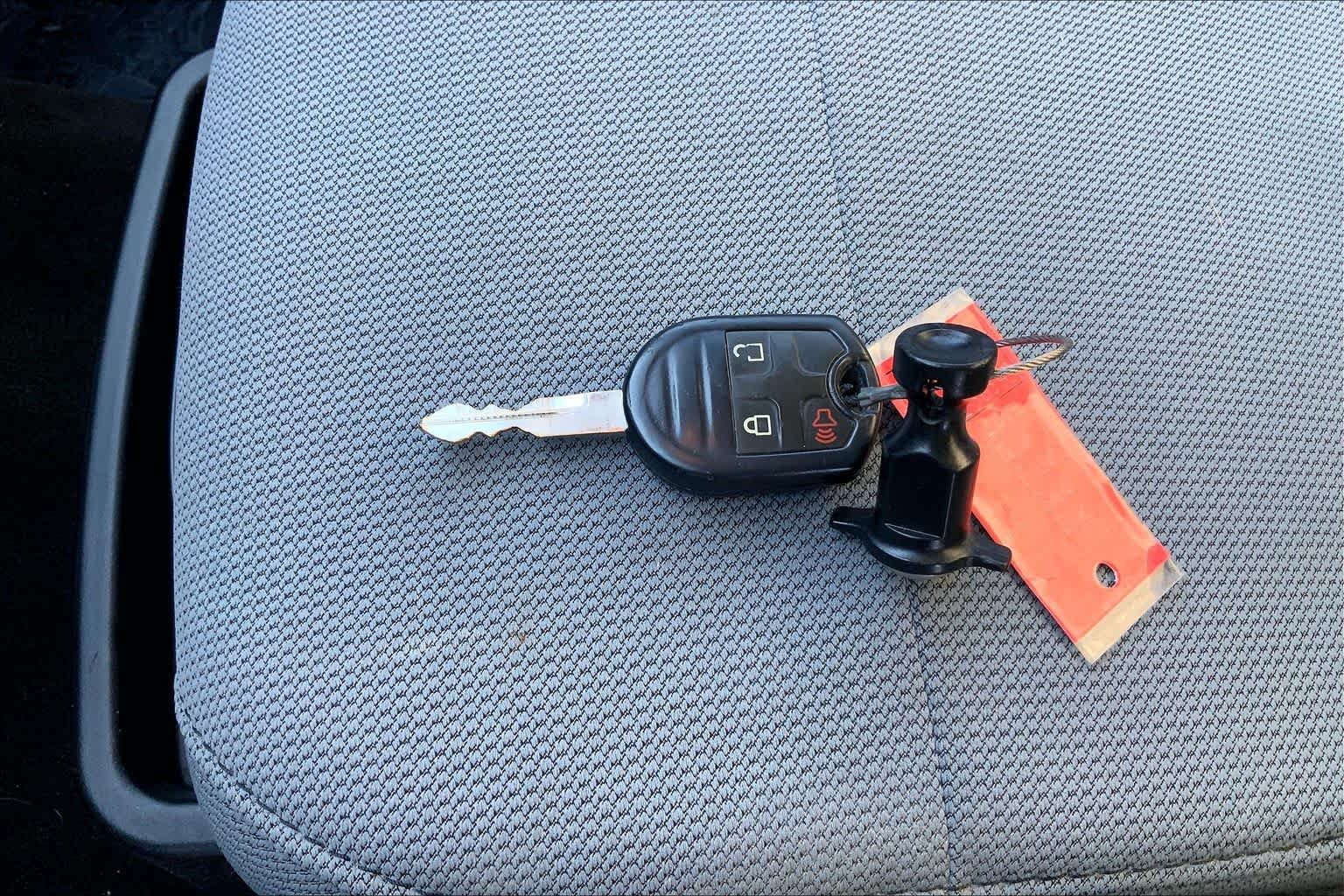 Used 2014 Blue Flame Metallic Ford XLT image 13