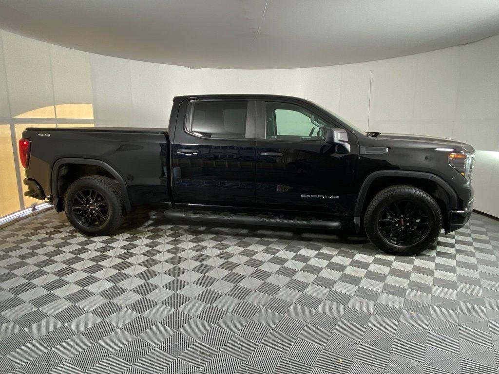 Used 2024 Onyx Black Gmc Pro image 4