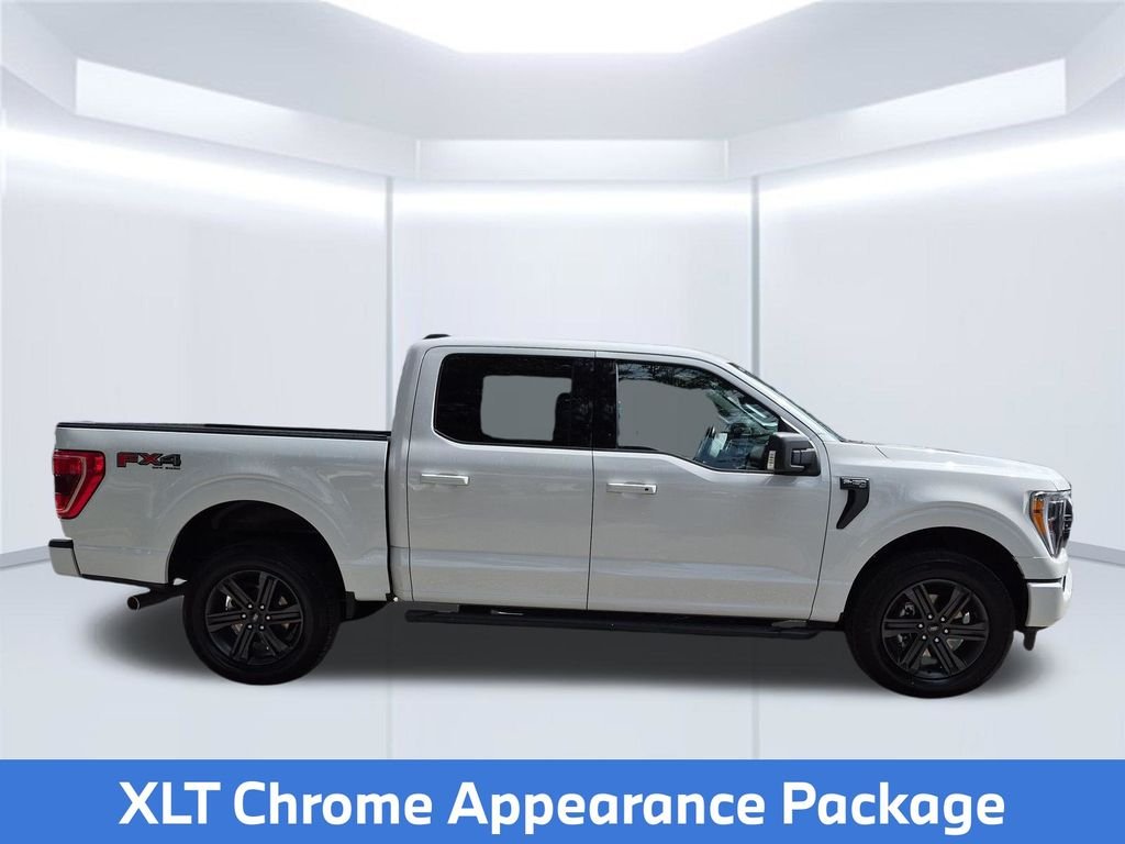 Used 2023 Oxford White Ford XLT image 8