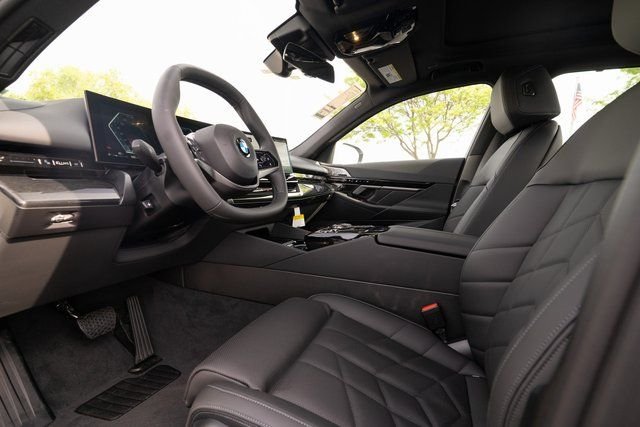2026 BMW 5 Series 530i - Photo 10