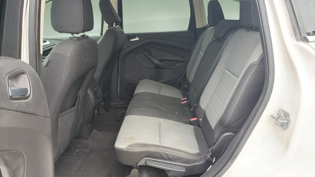Used 2014 Oxford White Ford SE image 18