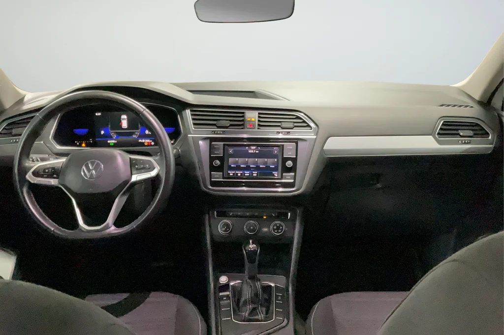 Used 2023 White Volkswagen 2.0T S image 11