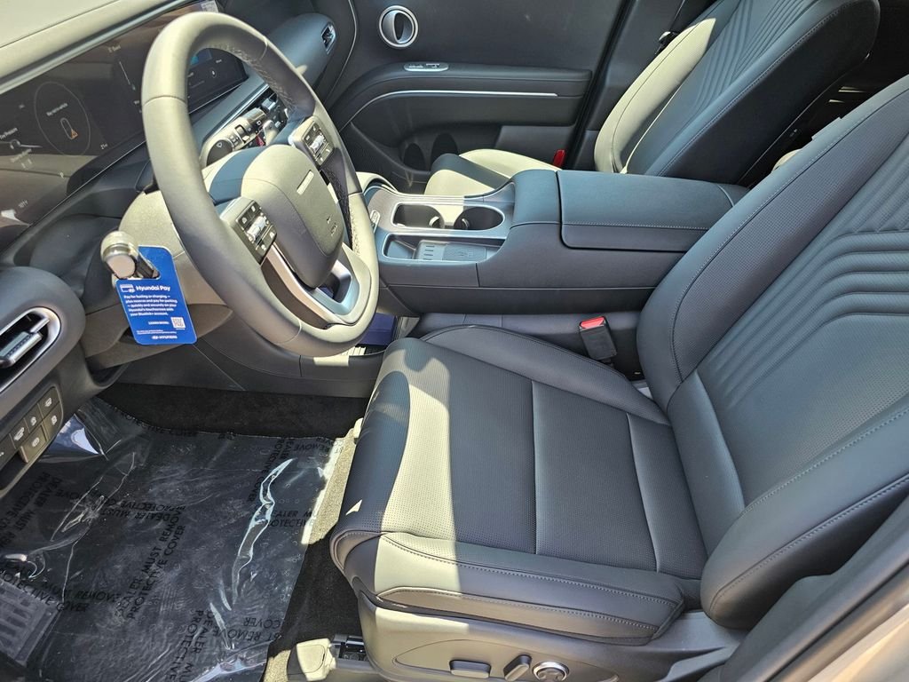 New 2026 Silver Hyundai SEL Premium image 24