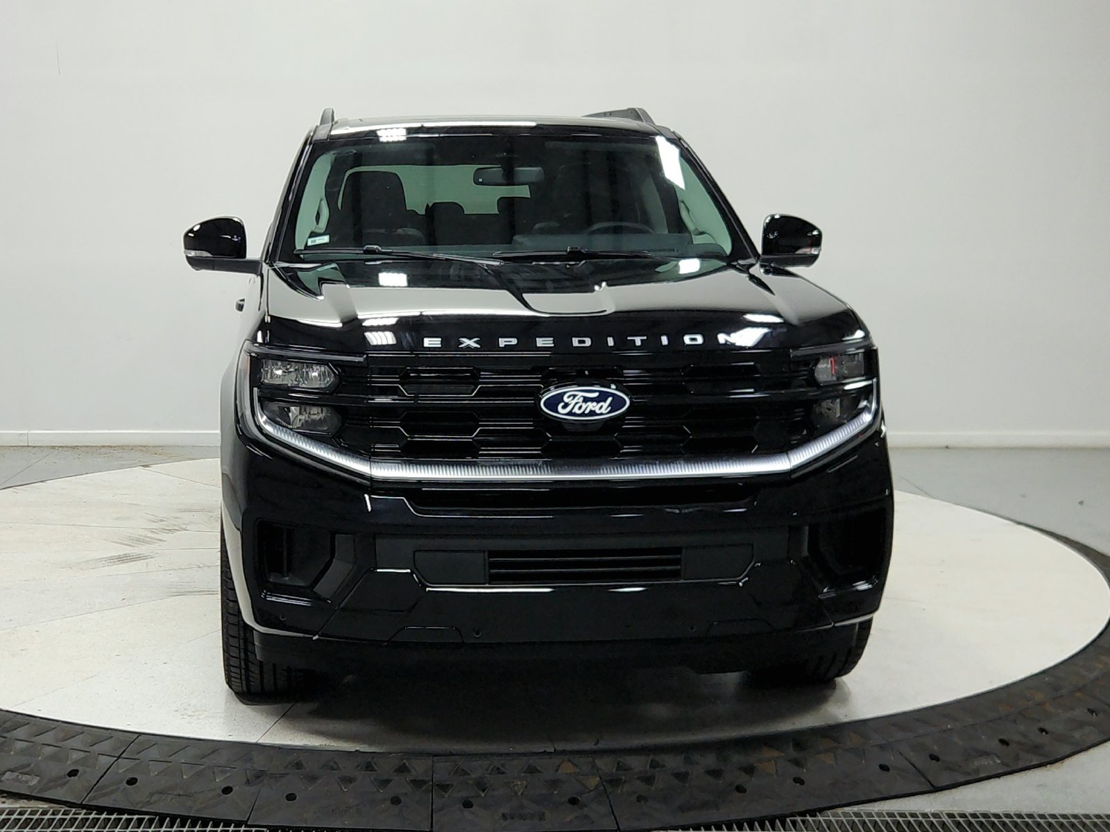 New 2027 Agate Black Metallic Ford MAX Platinum image 3