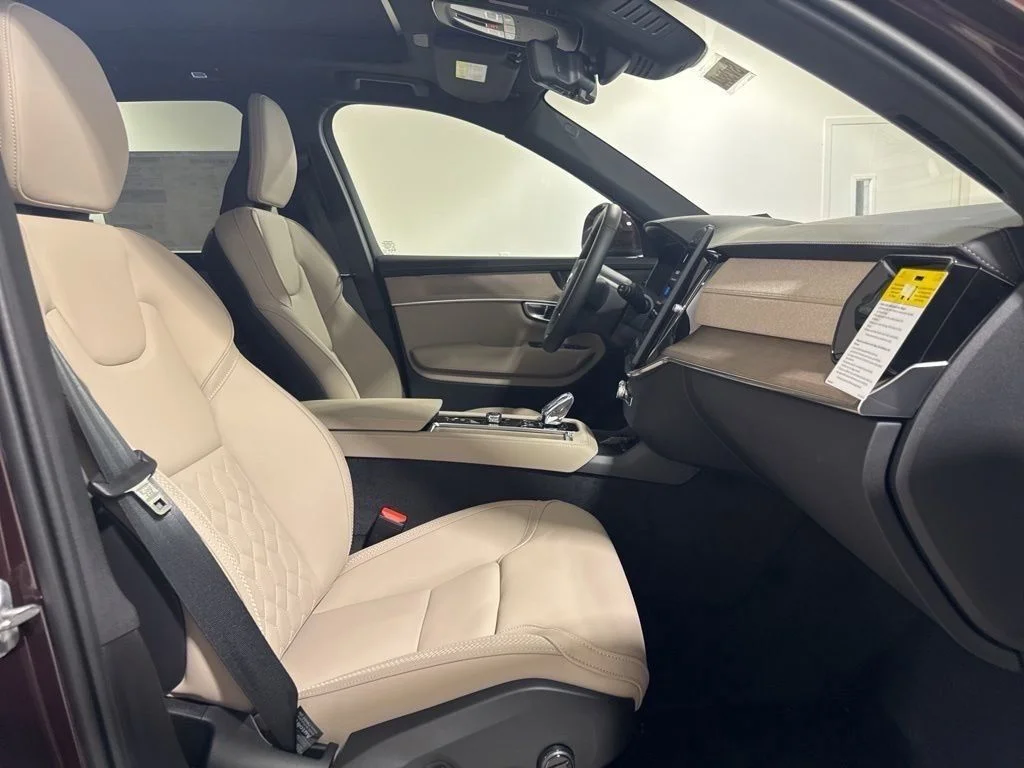 New 2026 Red Metallic Volvo T8 Plus image 29