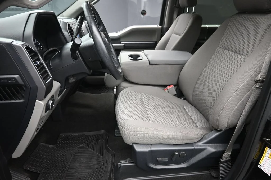 Certified Used 2020 Black Ford XLT image 15